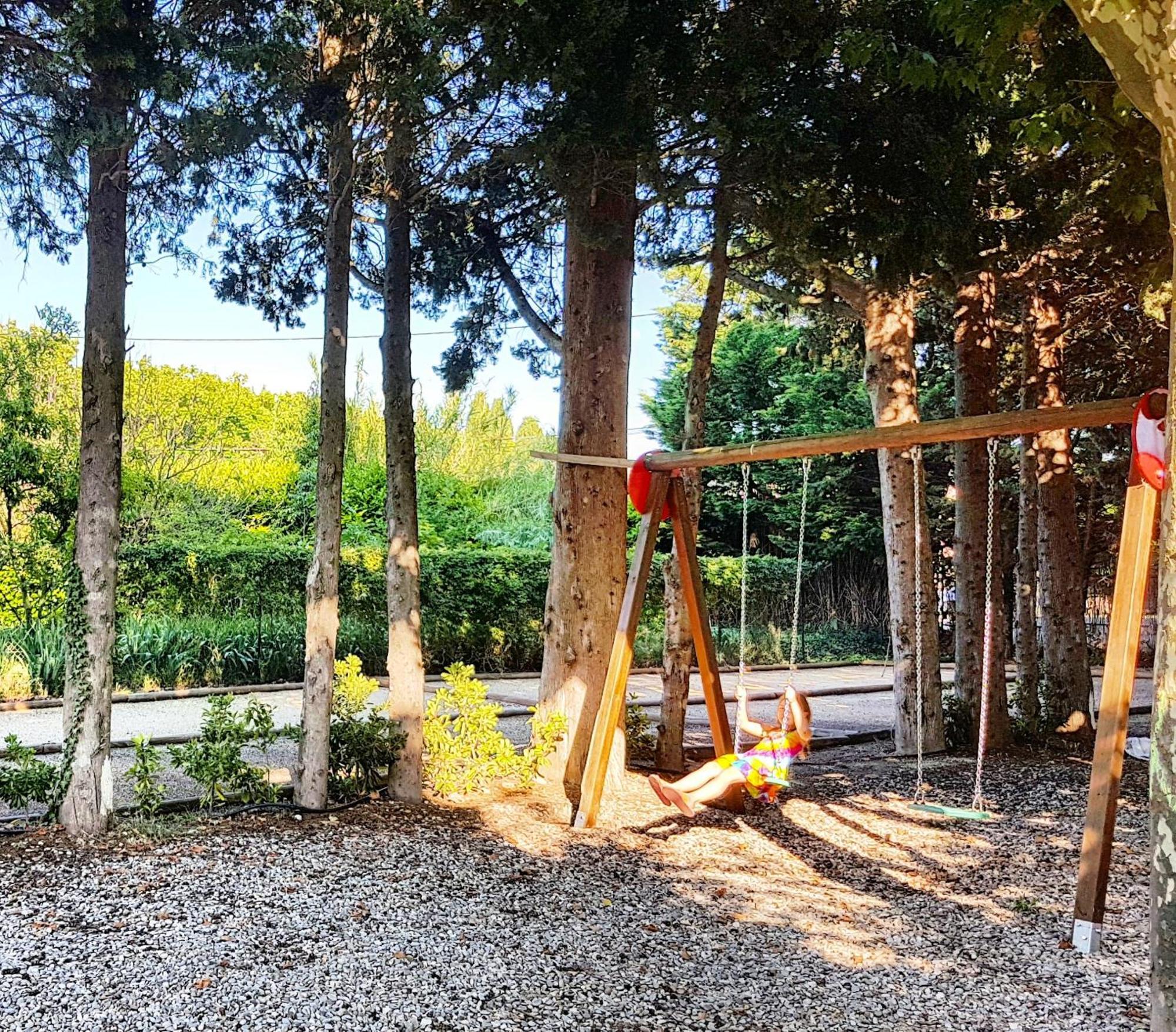 Camping Porte Des Alpilles By M.A Destination Glamping Saint-Étienne-du-Grès Buitenkant foto