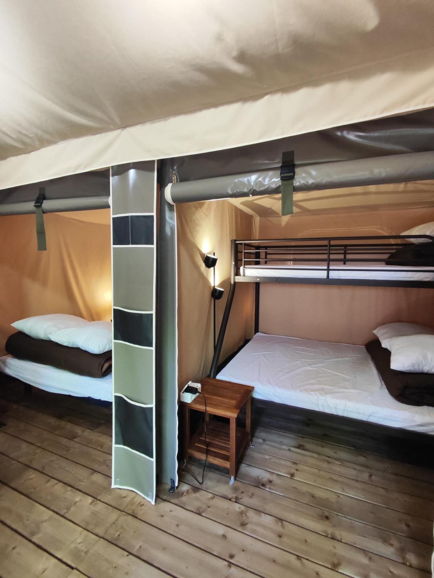 Camping Porte Des Alpilles By M.A Destination Glamping Saint-Étienne-du-Grès Buitenkant foto